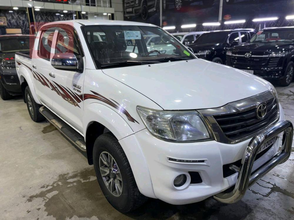 تويوتا هايلوكس